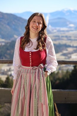 Leiterin Stv.-Paula Neissl